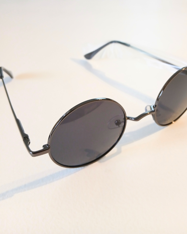 Classic vintage round steel rim sunglasses UV400 protection