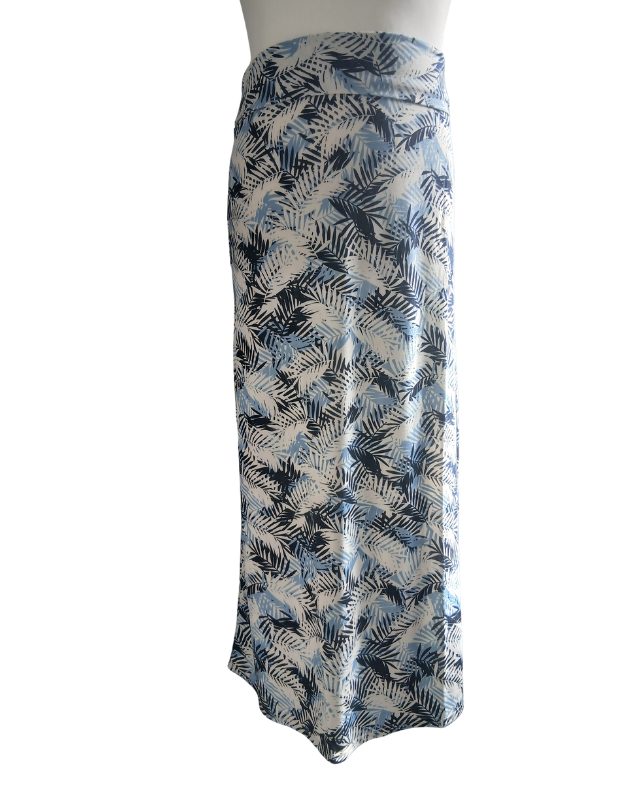 Long MAXI-skirt with blue and white pattern on a mannequin against a white background
