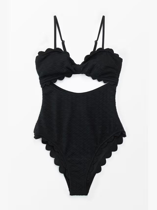 Cupshe black one piece swimsuit with scallop cut-out - Large
